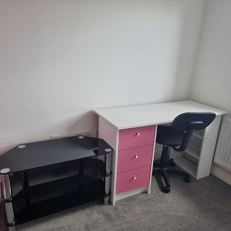 Kingsize Room Close To The A30 Camborne Pool 外观 照片